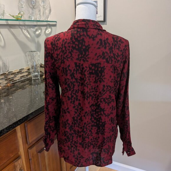 Rock & Republic Red Black Print Blouse | M | Faux Wrap Hi-Lo Long Sleeve Top - Picture 5 of 5